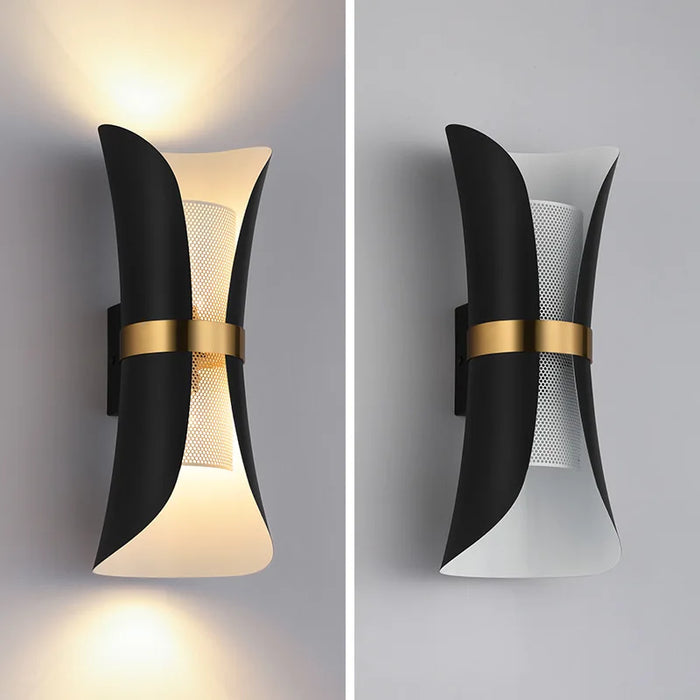 Applique murale design noire en fer pour salon