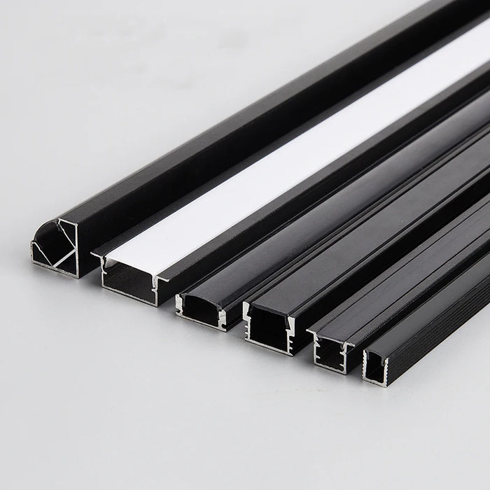 Profilé aluminium LED noir avec couvercle laiteux
