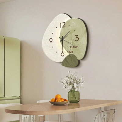 Horloge murale design blanche sur mur gris