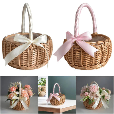 Panier en rotin tressé blanc avec poignée
