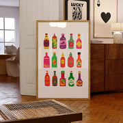 affiche moderne bouteilles sauce piquante couleur bois cadre illustration intérieur déco mur