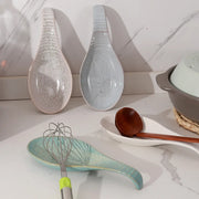 supports cuillères spatules blanc bleu gris rose texturé rayures horizontales rustique champêtre minimaliste