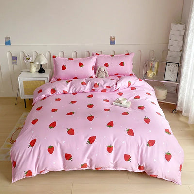 Parure de lit fraise rose Kawaii réversible sur un lit double
