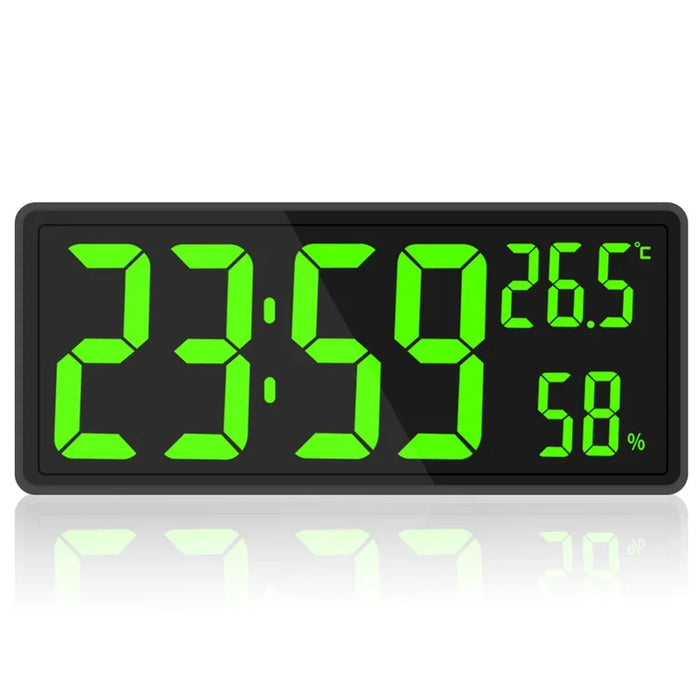 Grande horloge murale LED numérique blanche affichant heure température humidité