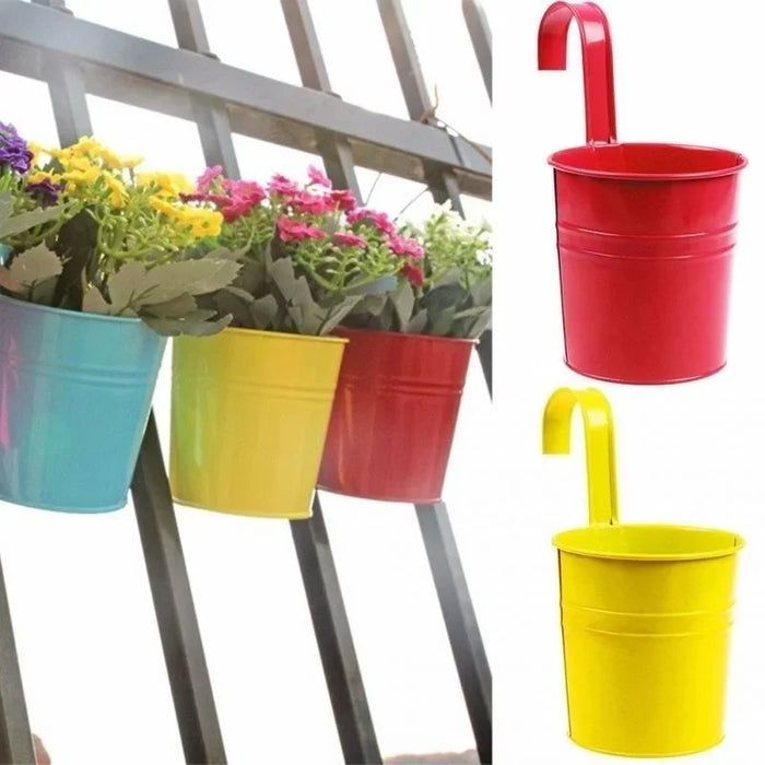 Cache pot mural en fer rouge avec crochet pour plantes