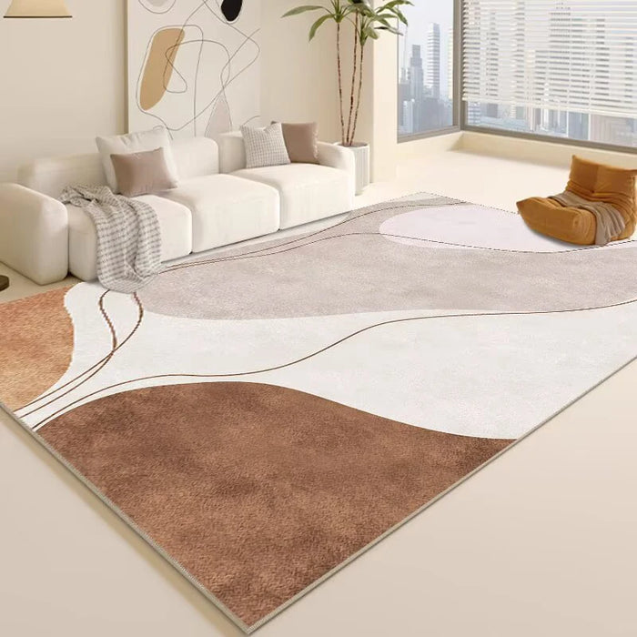 Tapis moderne au design abstrait avec des formes ondulées et des tons neutres, créant une ambiance zen et épurée dans ce salon lumineux avec vue sur la ville.