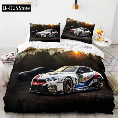 Housse de couette sport voiture de course rouge sur lit Queen