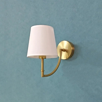 Applique murale en lin design nordique minimaliste avec abat-jour coudé