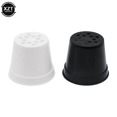 Petit cache-pot plastique noir pour cactus