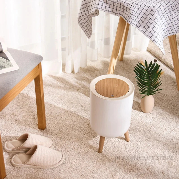 Poubelle en bois design rouge avec couvercle à pression pour salle de bain