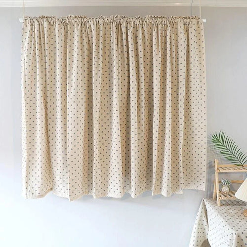 Rideau élégant beige à motifs géométriques discrets, idéal pour ajouter une touche raffinée et moderne à votre intérieur. Ce rideau convient parfaitement aux salons ou chambres, offrant à la fois intimité et style. Accessoire incontournable pour une décoration harmonieuse et apaisante.