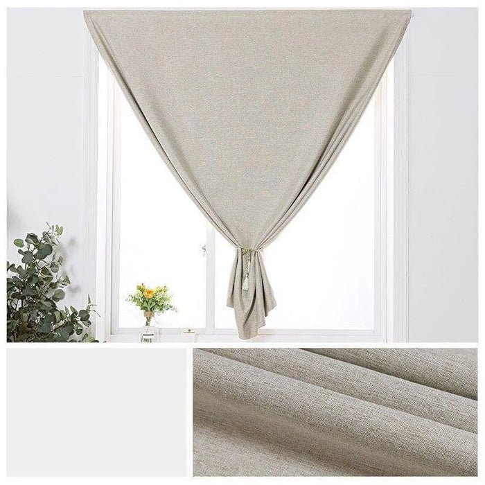 Rideau triangulaire élégant pour décoration intérieure, offrant une touche moderne et raffinée à votre espace. Parfait pour habiller vos fenêtres avec style, ce rideau est idéal pour contrôler la luminosité tout en ajoutant une note décorative subtile. Convient aux salons, chambres à coucher ou espaces de travail. Facile à installer et à assortir avec divers types de décorations intérieures.