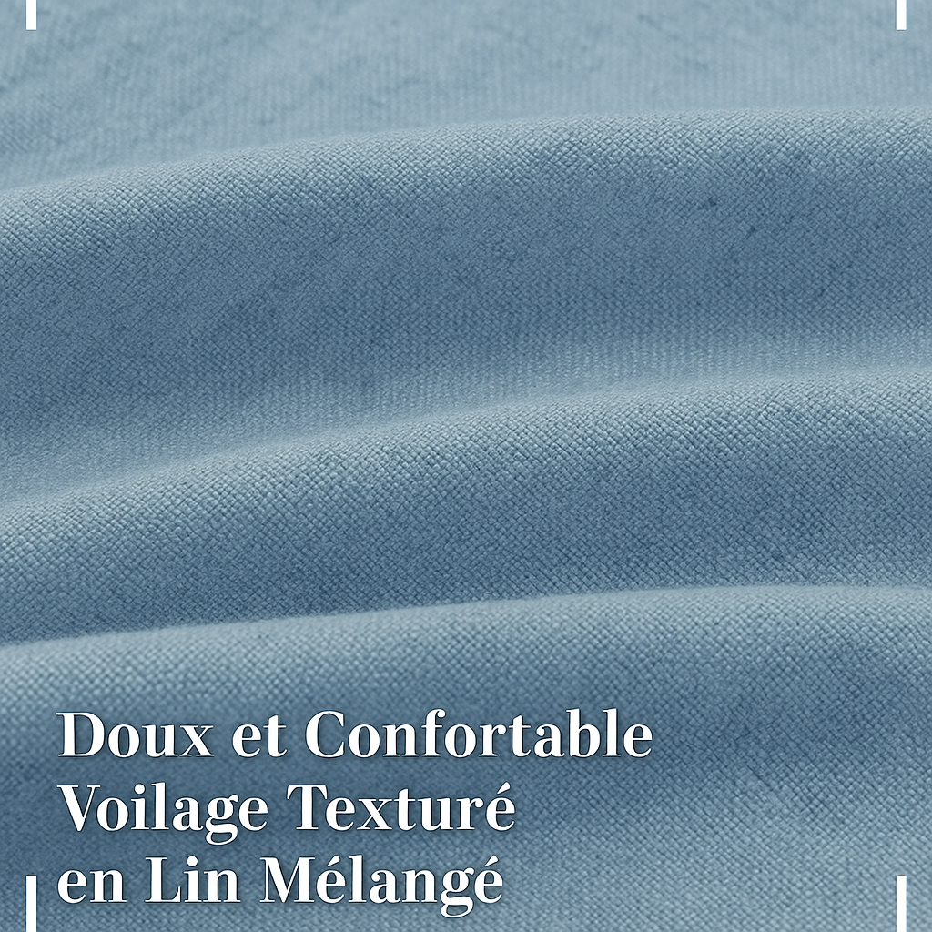 Zoom sur un tissu de voilage bleu texturé en lin mélangé avec la mention "Doux et Confortable".