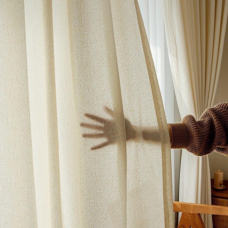 Rideaux élégants beige pour salon, offrant intimité et luminosité. Design moderne et chaleureux, idéal pour embellir votre intérieur. Parfaits pour le séjour, avec une touche déco chic.