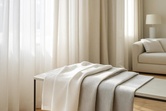 Voilages décoratifs pour fenêtres, choix de tissus et styles d'intérieur