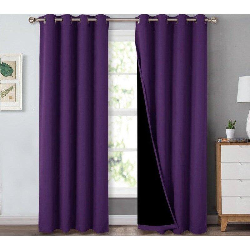 Des rideaux épais et isolants pour bloquer la lumière et garder la chaleur, idéaux pour une ambiance cocooning et une meilleure régulation thermique.