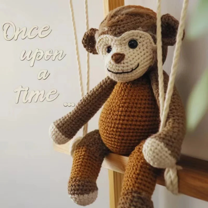 lettres decoratives bois calligraphiques peluche singe fleurs deco murale naturelleOpaque