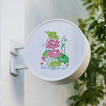 Stencil floral artisanal fleurs lotus blanc brun peinture décoration maison