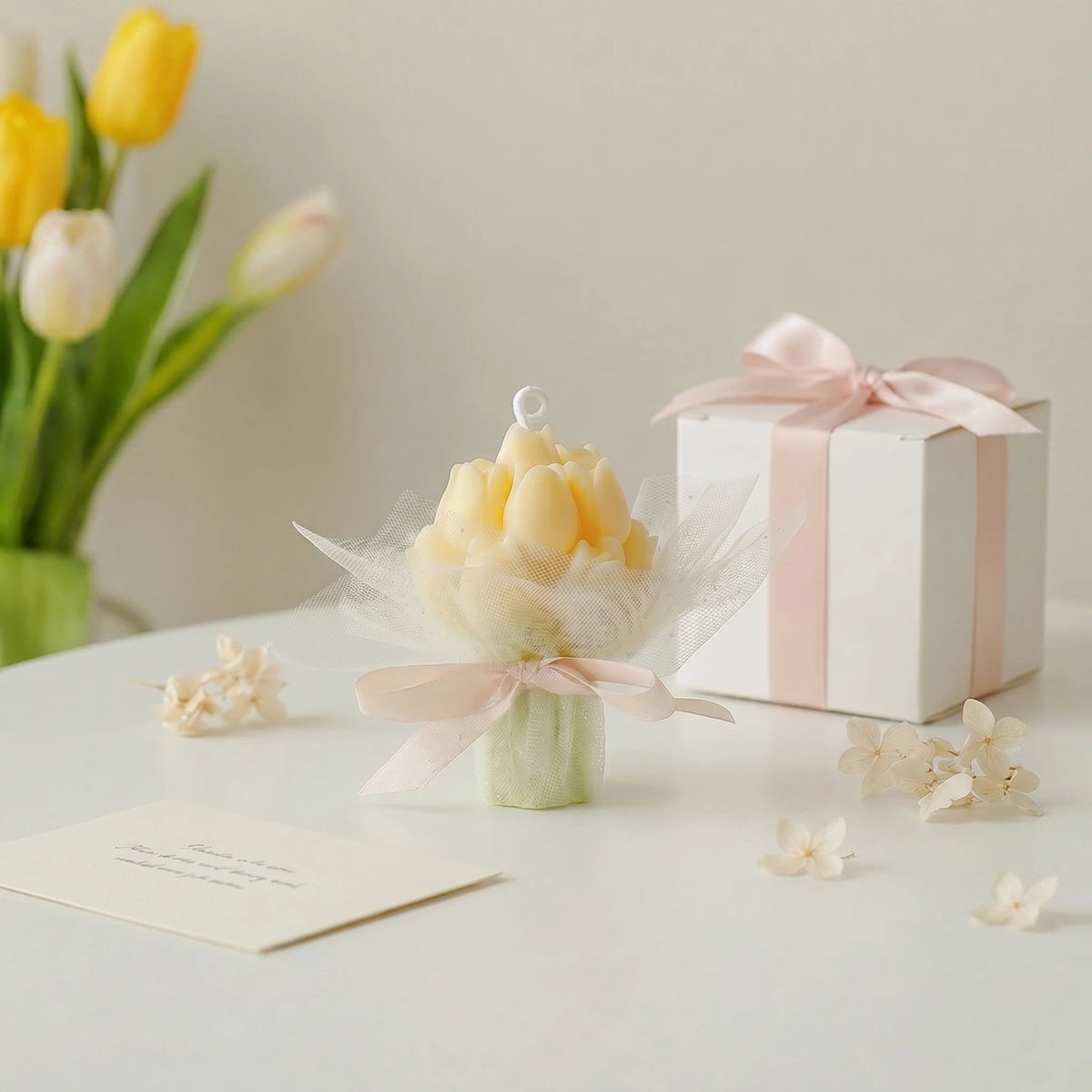 bougie parfumée tulipes relief rouge jaune rose blanc cire soja aromathérapie décoration romantique