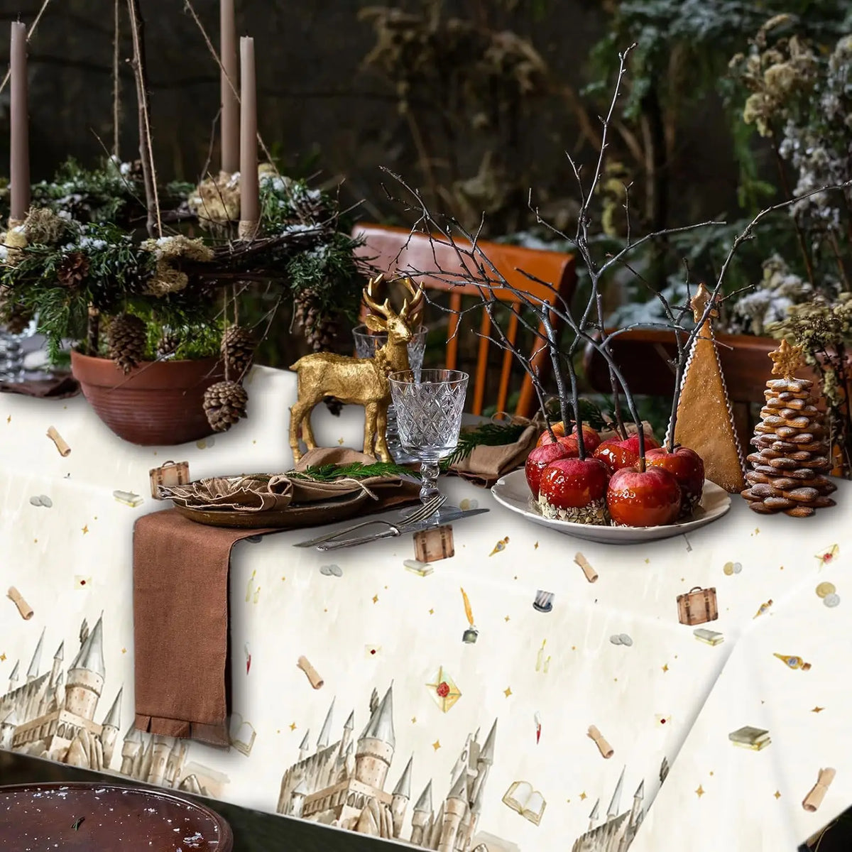 nappe table thème harry potter château livres lettres blanc beige doré imperméable usage uniqueextérieur