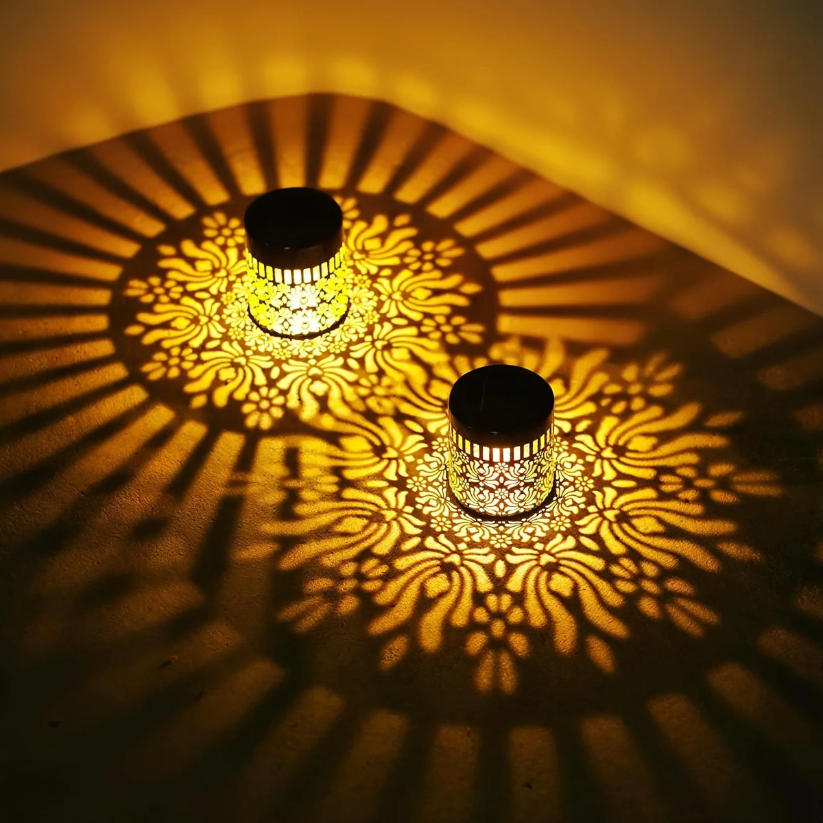 lampe solaire décorative moderne motif floral ajouré noir doré ip44 autonomeextérieur jardin contemporaine