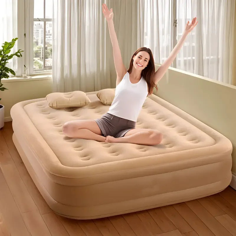 matelas gonflable beige texture mousse moderne pompe intégrée double taille grande capacité camping voyage