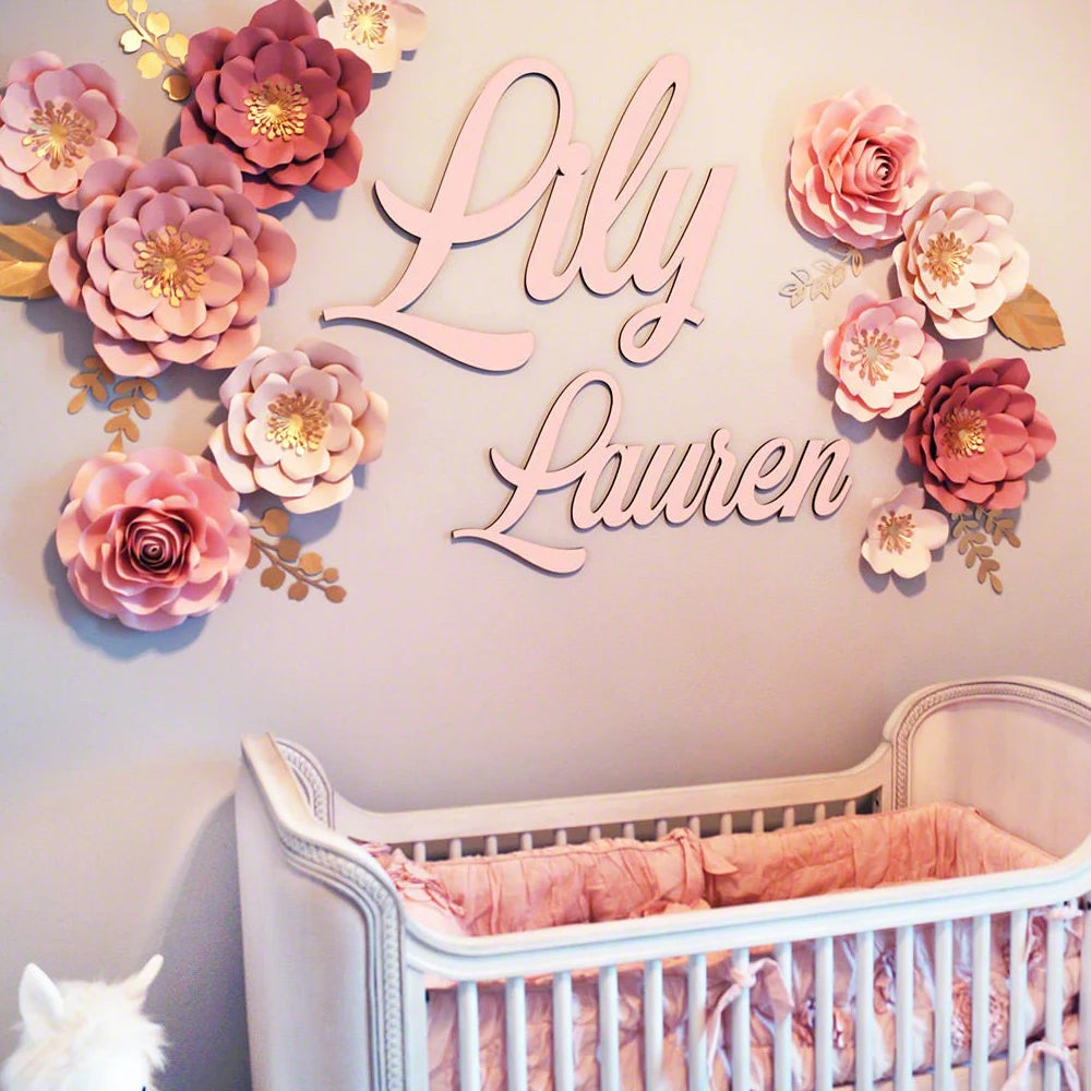 Panneau mural en bois personnalisé avec nom d'enfant pour chambre de bébé