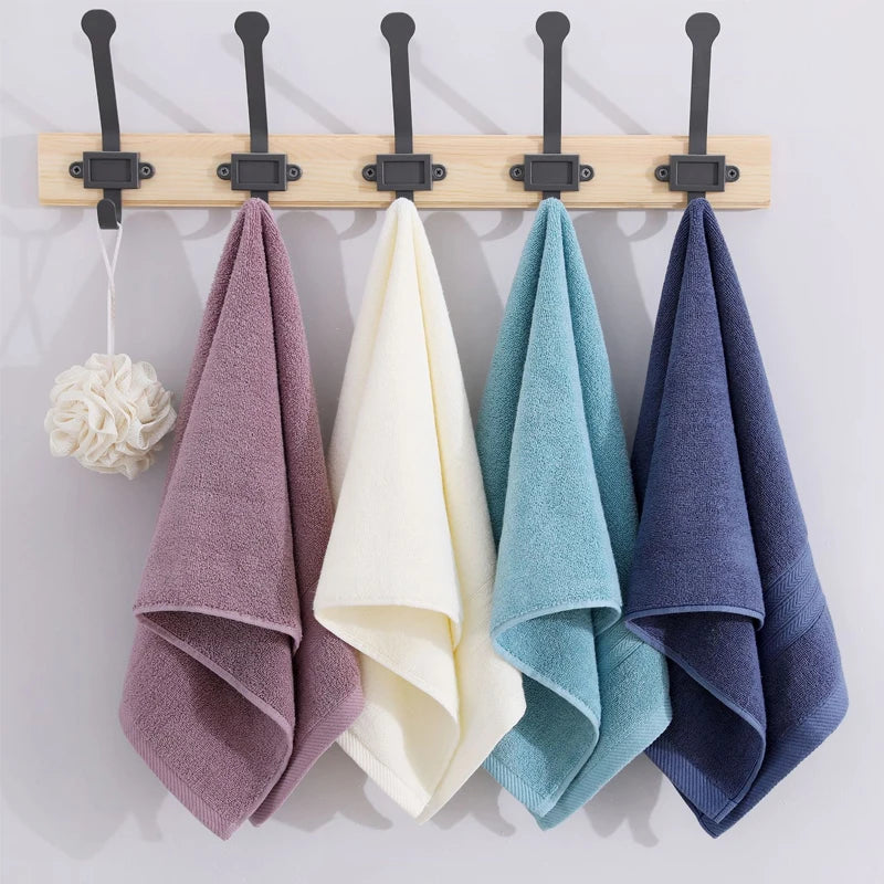 serviettes toilette coton rayées bleu blanc rose pâle absorbantes bain visage salle sport spa