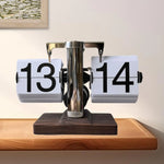 horloge flip cadran numérique vintage rétro base bois métal brillant chambre