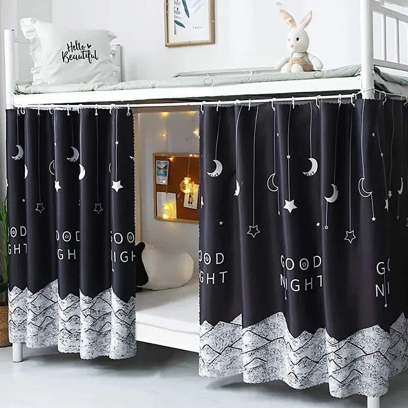 rideau lit mezzanine motif étoiles montagnes lune nuit opacité totale décoration enfantine attaches crochets