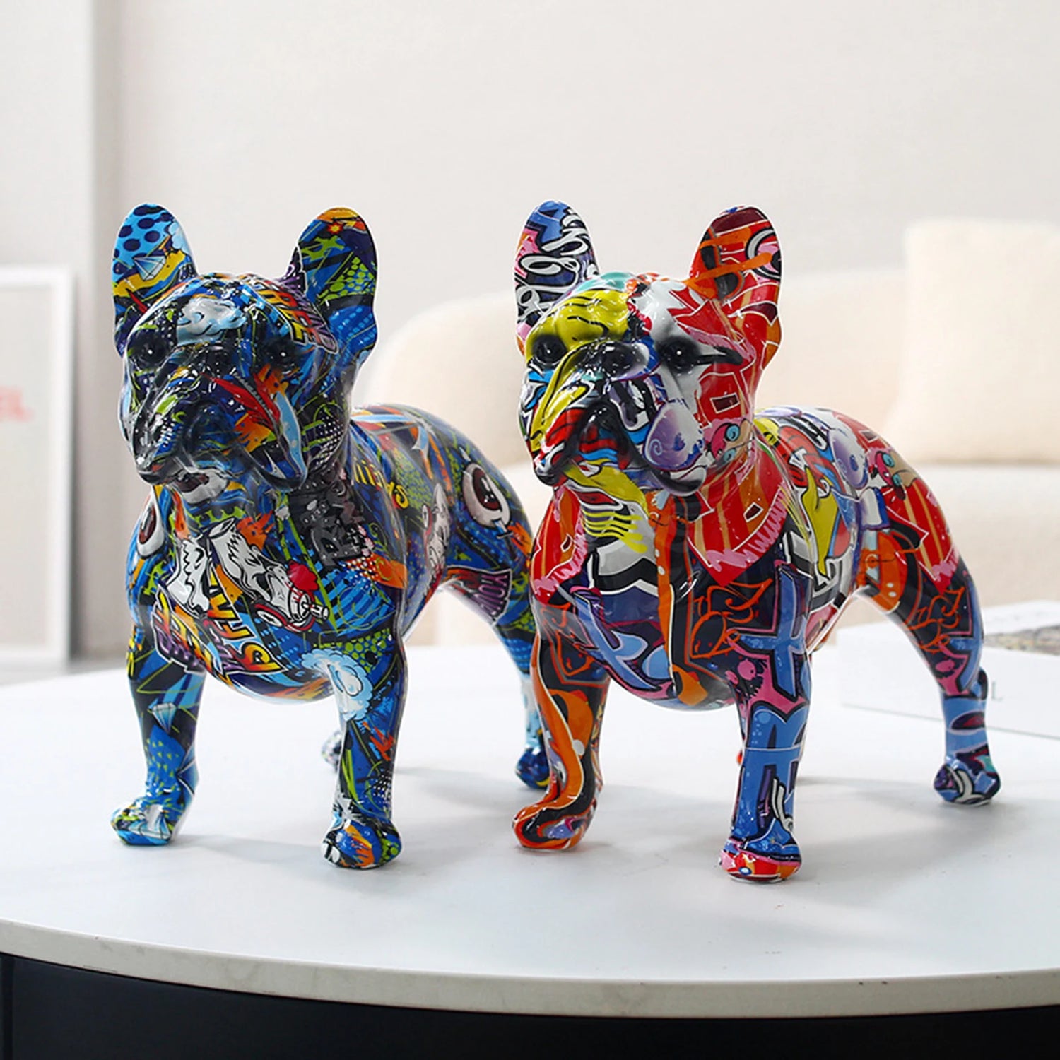 Sculpture de bouledogue français sur étagère - Décoration animalière contemporaine
