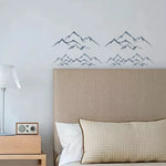 sticker adhésif montagne minimaliste gris marron noir artisanal chambre décoration graphique