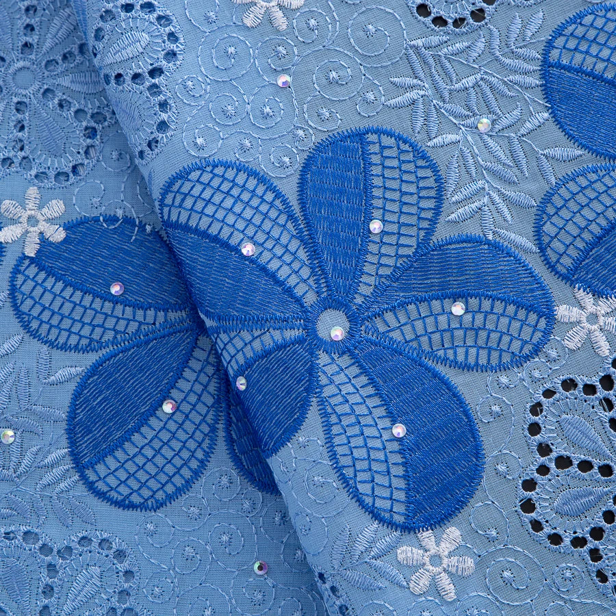 tissu dentelle brodée fleurs paillettes couleurs bleu vert rose occasion mariage party