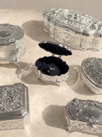 boîtes bijoux argentées émaillées art nouveau motifs floraux rangement cadeau vintage métal