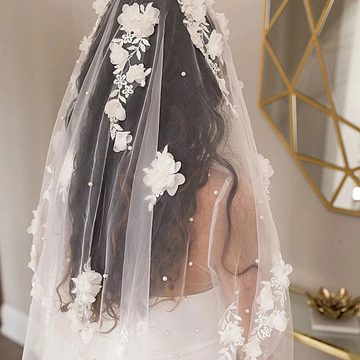 voile mariée blanc fleurs blanches romantique bord coupé transparent polyestère