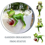 statuette grenouille verte humoristique transparente jardin balcon vertes blanches marron posant bouteille verre decorationextérieur