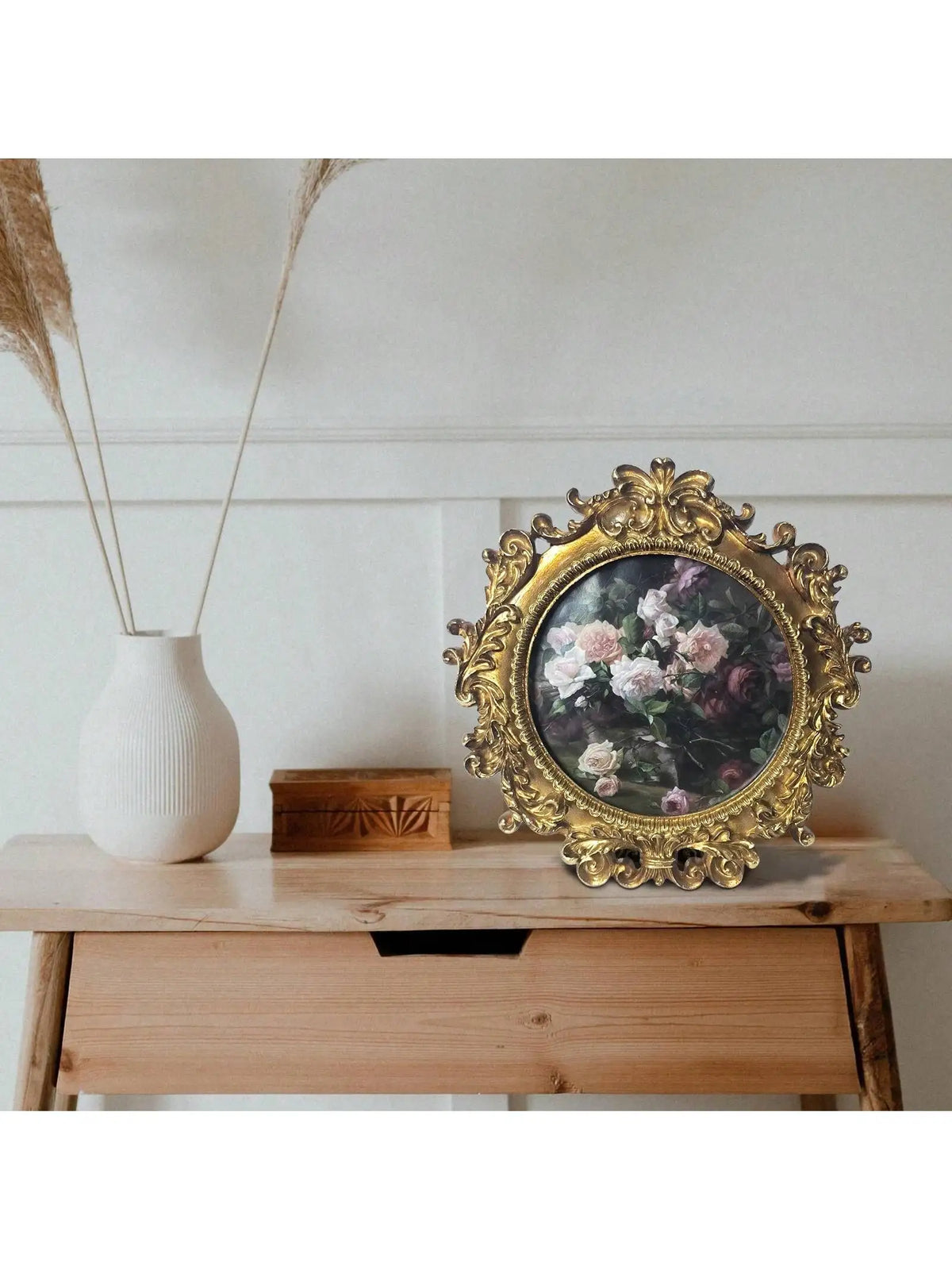 Cadres photo ovales vintage ornaements floraux shabby chic decoratifs imprimés motifs roses vintage floral