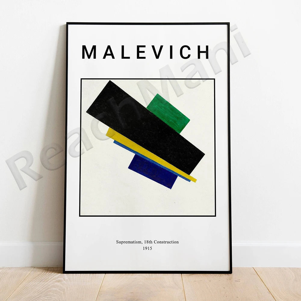 L'affiche minimaliste montre une composition géométrique de formes simples en noir, vert, jaune et bleu, reflétant l'esthétique suprématiste de l'artiste Malevich.