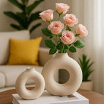 vases céramique modernes minimalistes abstraits ouvertures circulaires couleurs neutres sculptural