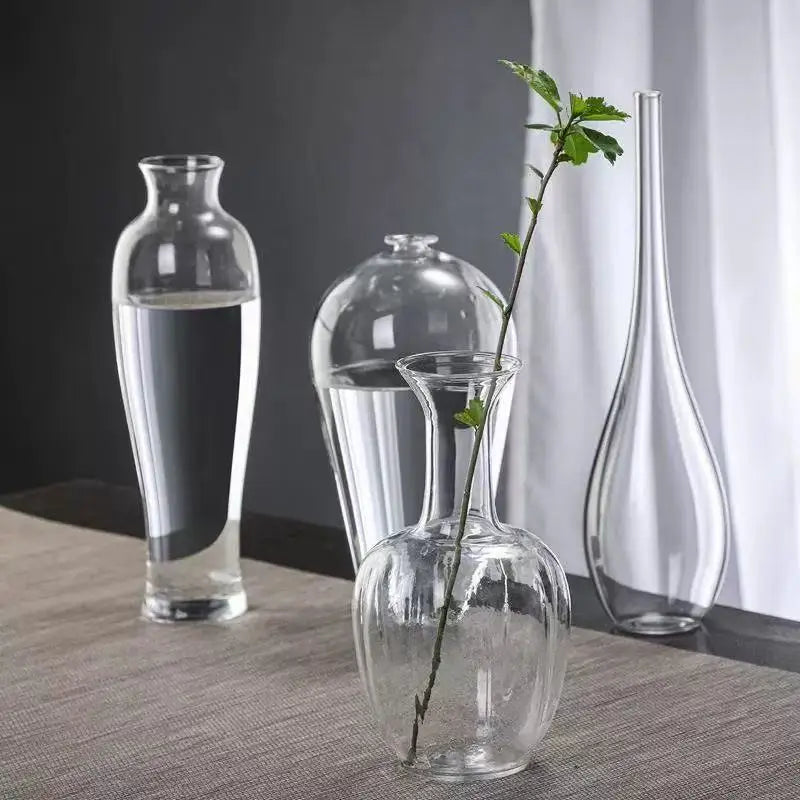 vases transparents modernes minimalistes arrangements floraux table zen