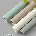 tapis cuisine adhésif résistant humidité points ronds vert clair moderne gris clair beige