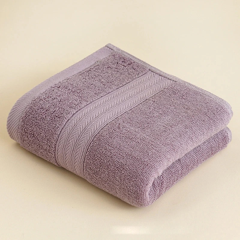 serviettes toilette coton rayées bleu blanc rose pâle absorbantes bain visage salle sport spa