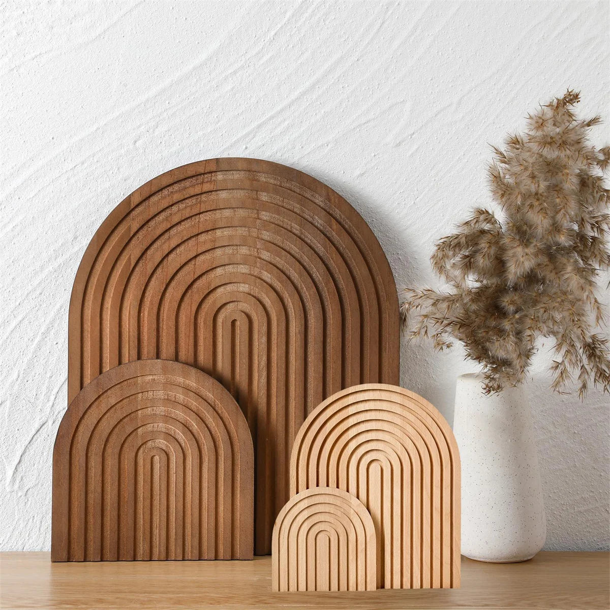plaque bois moderne plateau présentation rayures horizontales naturel brun clair minimaliste largeur cm haute