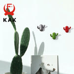 porte sacs mural décoratif cactus stylisé gris rouge vert or noir modernes vis