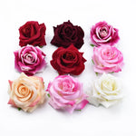 décoration intérieure roses artificielles velours violet rose rouge beige blanc
