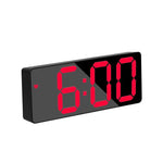horloge numérique moderne écran LED noir blanc vert números lumineux anti perturbation snooze mode