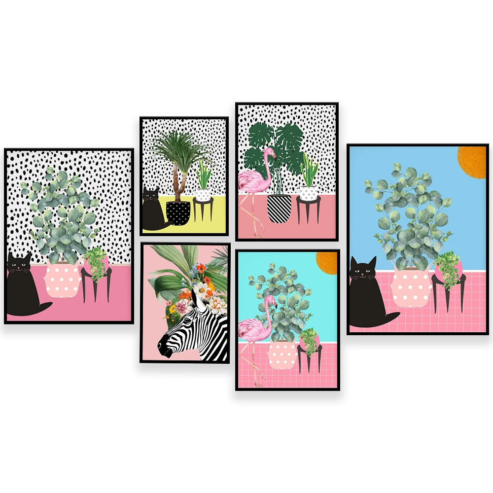 Des pots de fleurs tropicales colorées, des plantes vertes et des chats noirs dans des cadres design sur un mur blanc.
