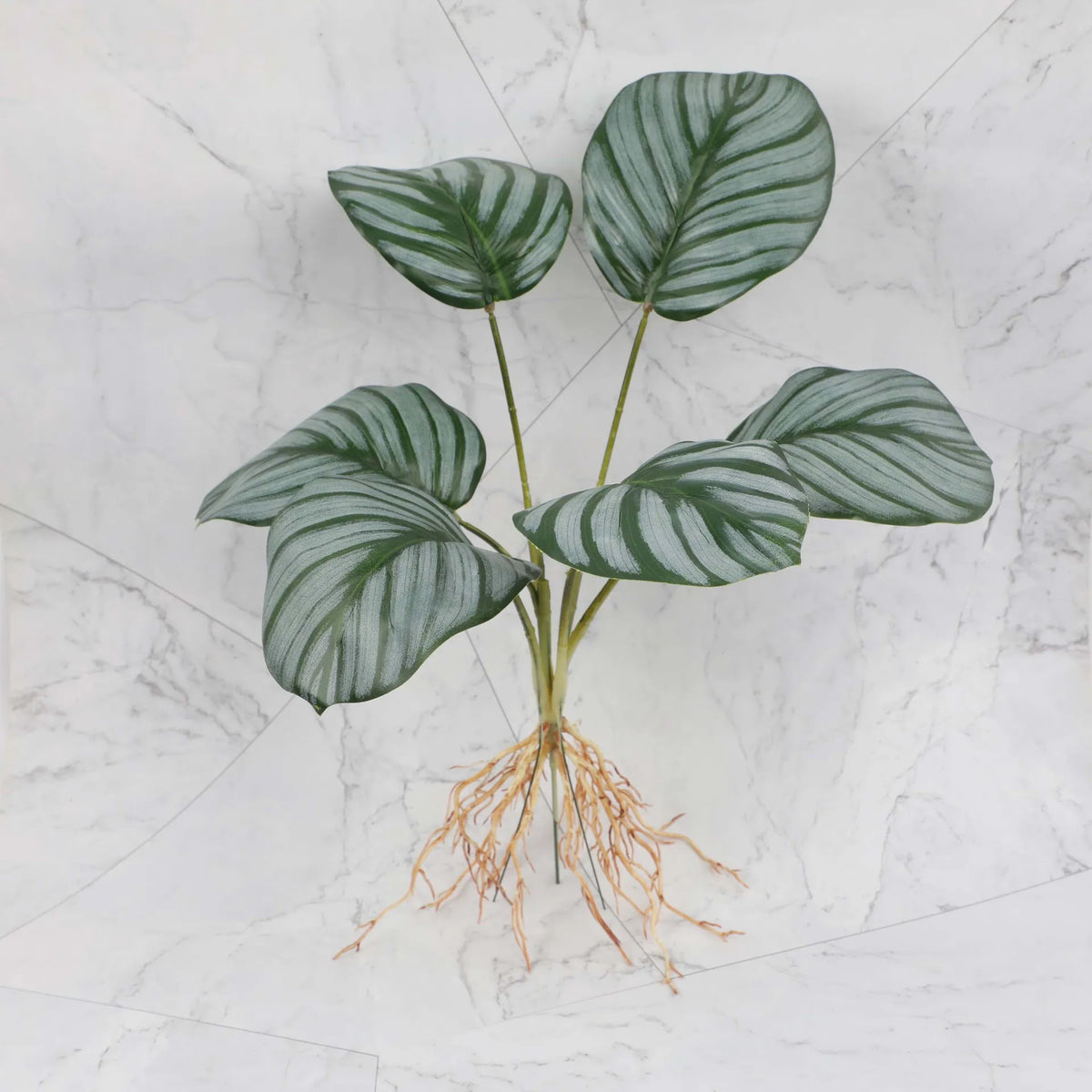 décoration intérieure plante artificielle verte feuilles modernes sans pot