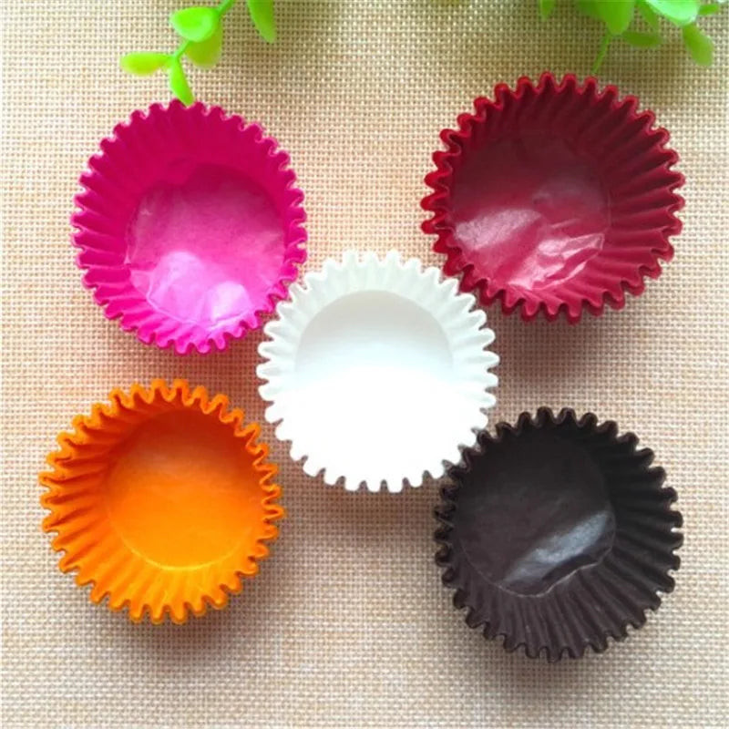 moules cupcakes papier orange rose blanc noir respectueux environnement plateaux fêtes simples coniques