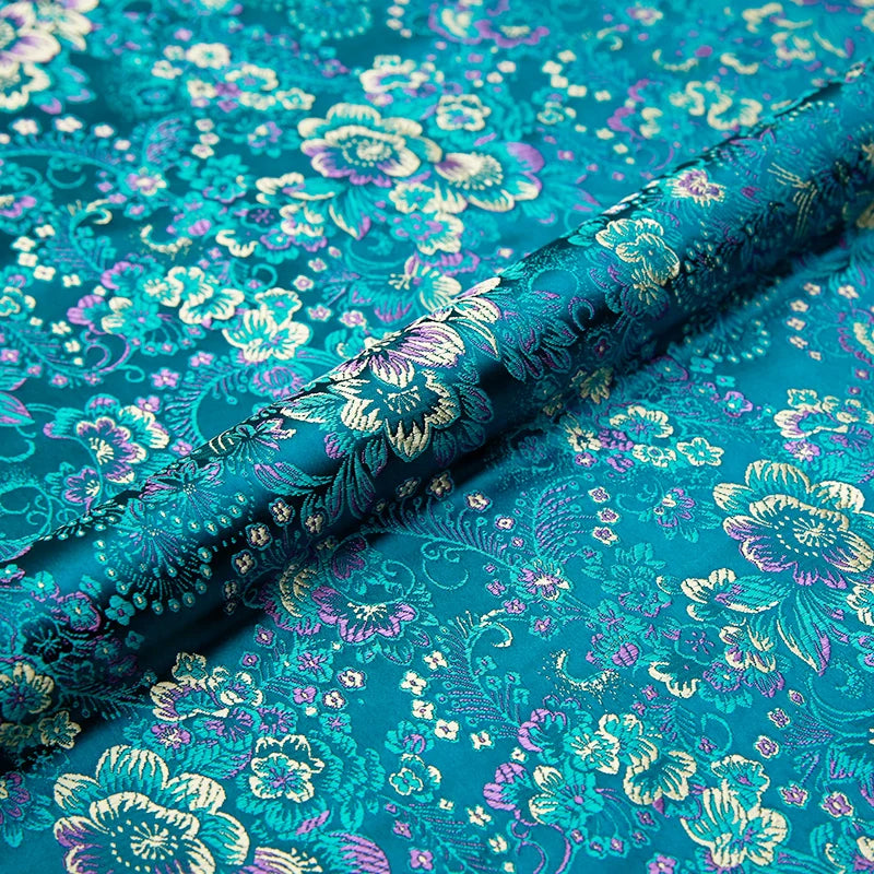 tissu brocart fleurs rouge rose jaune bleu polyester durable qualité jacquard teint decoration materiau
